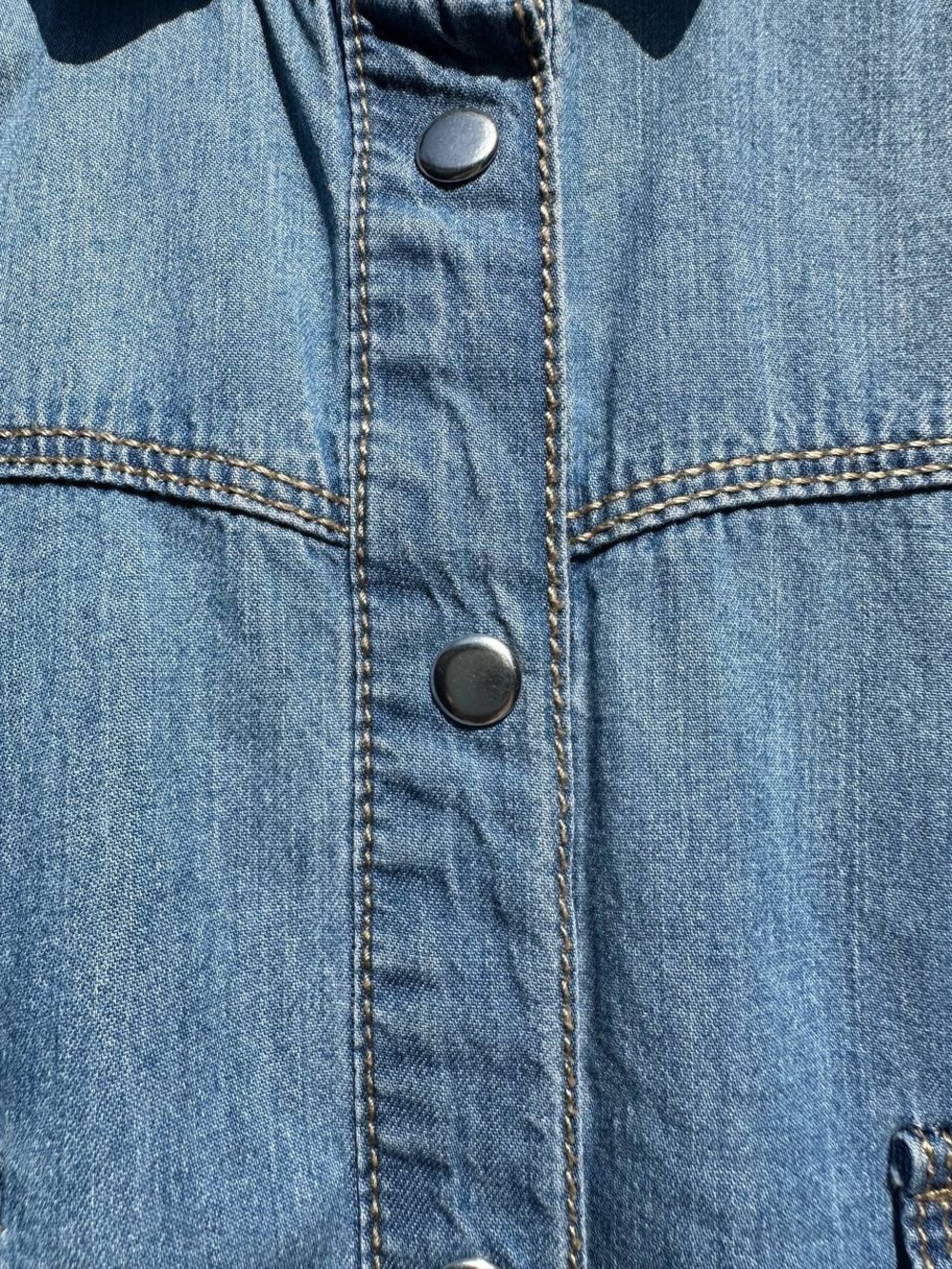 Light Wash Denim Button-Up Shirt - Picture 4 of 6